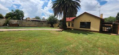 House For Sale in Rondebult, Germiston