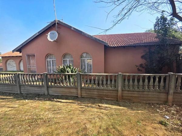 Property For Sale in Dawn Park, Boksburg